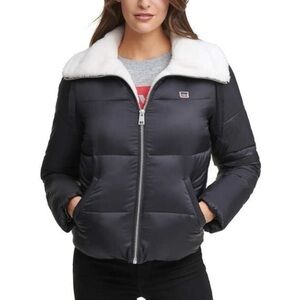Levi's | women's medium black puffer jacket with sherpa lining and zipper